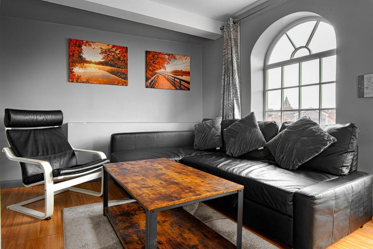 Apartamento The Glyndwr - Berwyn House Wrexham Exterior foto